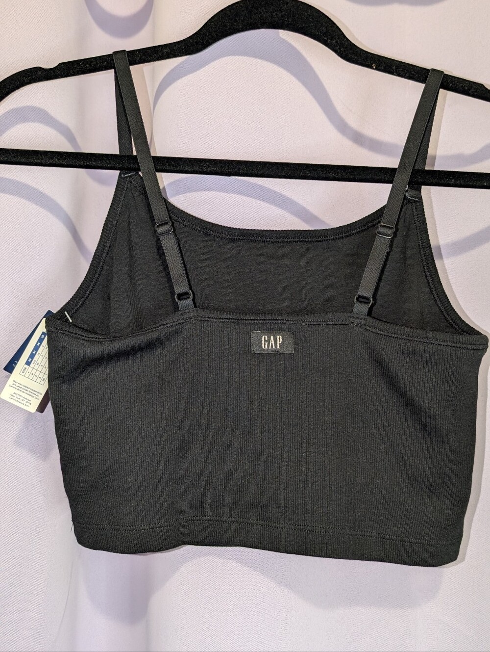 GAP - NWT - Seamless Ribbed Cropped Cami - Picture 4 of 6